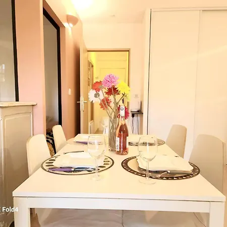 Apartment Naima Yourhosthelper